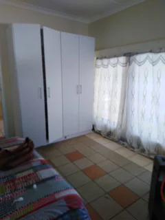 Cottage to Rent in Symhurst, Germiston