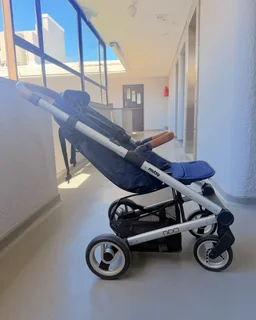 Nexo Mutsy Pram