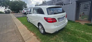 2016 Mercedes-Benz B200-Class Hatchback