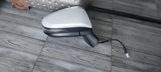 Toyota cross mirrior