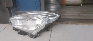 Suzuki Swift headlights