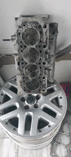 Np200 1.5dci cylinder head