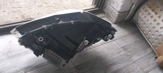 BMW X3/X4 G01 HEADLIGHT. 2018-2021 MODEL