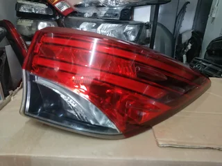 Toyota fortuner tail light