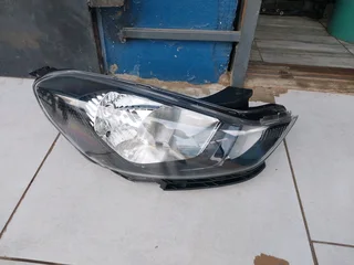 Grand I10 headlight