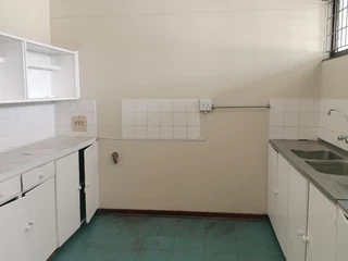 Family-friendly two-bedroom flat in Russell Square, Southernwood