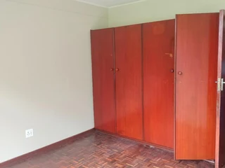 Family-friendly two-bedroom flat in Russell Square, Southernwood