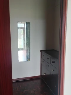 Family-friendly two-bedroom flat in Russell Square, Southernwood