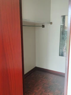 Family-friendly two-bedroom flat in Russell Square, Southernwood