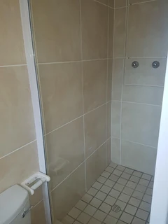 Neat two-bedroom townhouse to rent in Tyson Place, Gonubie