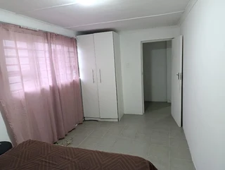 Affordable two-bedroom flat in Tennyson Street, Quigney