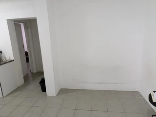 Affordable two-bedroom flat in Tennyson Street, Quigney