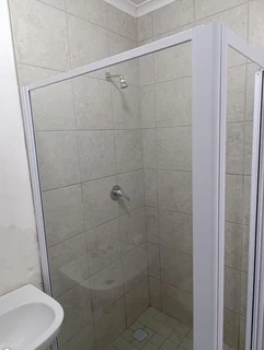 Affordable two-bedroom flat in Tennyson Street, Quigney