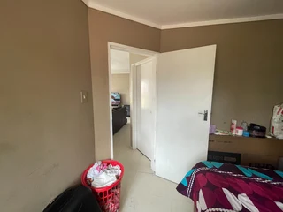 Wonderful two-bedroom flat in St James Place, Southernwood