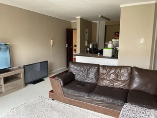 Wonderful two-bedroom flat in St James Place, Southernwood