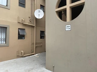 Wonderful two-bedroom flat in St James Place, Southernwood