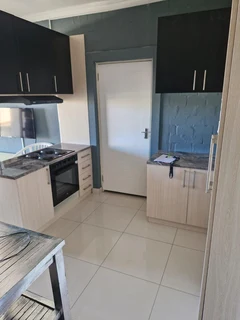 Newly-renovated two-bedroom flat in Coral Beach Estate, Winterstrand