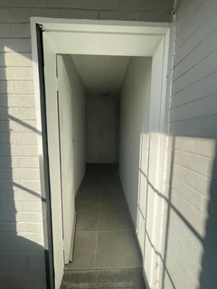 Exquisite three-bedroom flat in Portland Place, Chiselhurst