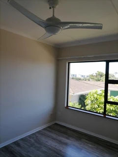 Newly renovated one-bedroom flat in Palm Grove, Gonubie