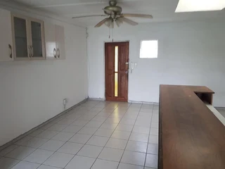 Lovely two bedroom Flat to rent in Bonza Bay