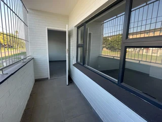 Exquisite three-bedroom flat in Portland Place, Chiselhurst