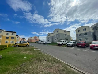 Ground floor one-bedroom flat in Sohco, Amalinda