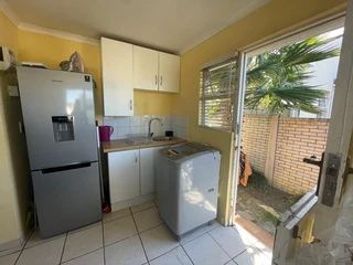 Ideal three-bedroom townhouse in Sunnyfields, Beacon Bay