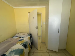 Ideal three-bedroom townhouse in Sunnyfields, Beacon Bay