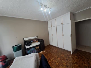 Spacious two-bedroom flat in Marina Hills, Baysville