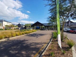 Beautiful two-Bedroom Apartment with Balcony; Built-in Braai, located on the third floor