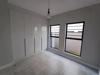 Stunning Ground Floor 3-Bedroom Apartment with Private Yard, Located in the prestigious Po