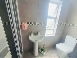 Bright three-bedroom townhouse in Griffindorp, Cambridge West