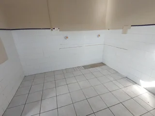 Discover This Lovely Room Located in Quigney