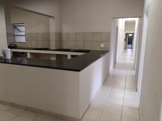 Convenient rooms in North Street, East London Central