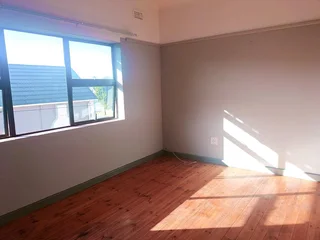 Discover This Spacious Room in a Shared Flat in Belgravia