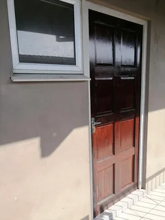 Well-Maintained Room for Rent In Quigney