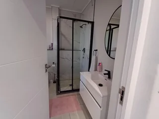 Stunning 2-bedroom Apartment located in the Prestigious Polofields Estate