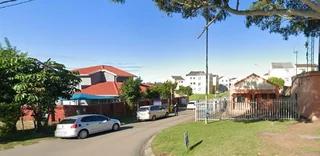 Spacious Two Bedroom Flat Available in Sohco – Great Deal!