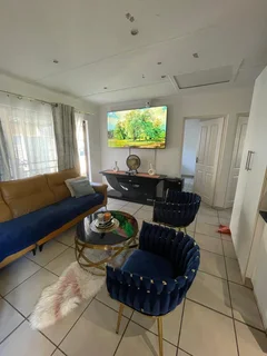 For Rent: Bright and Modern Two Bedroom Townhouse in Gonubie