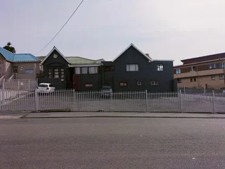 Bright Room to rent in 82 Inverleith, Quigney