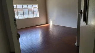 Spacious Bachelor Flat for Rent in St Peters Road, Belgravia