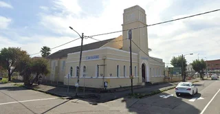 Spacious Bachelor Flat for Rent in St Peters Road, Belgravia