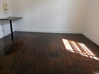 Affordable room to rent in Signal Road, Quigney