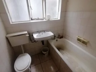 Neat 1 bedroom Student Accommodation in Churchill Arms, Southernwood