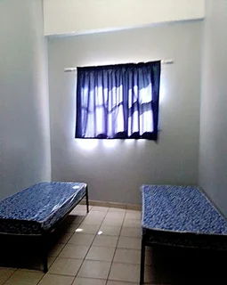 Clean rooms to rent in North Street, East London Central