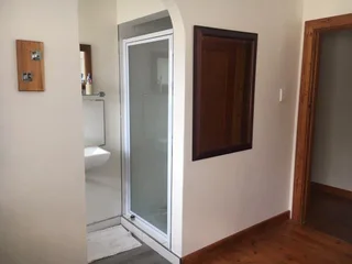 Modern 3-Bedroom Home for Rent in Prime Nahoon Location - Double Garage | Pool