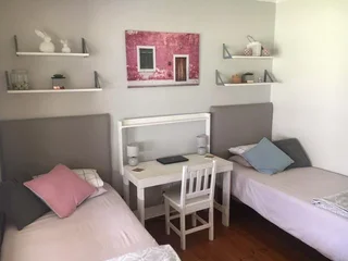 Modern 3-Bedroom Home for Rent in Prime Nahoon Location - Double Garage | Pool