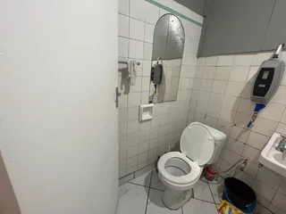 Cozy room to rent in Chadbert Court, Quigney