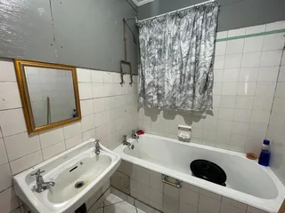 Cozy room to rent in Chadbert Court, Quigney