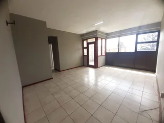 Available Now! Two Bedroom Flat in Belvedere Court, Southernwood